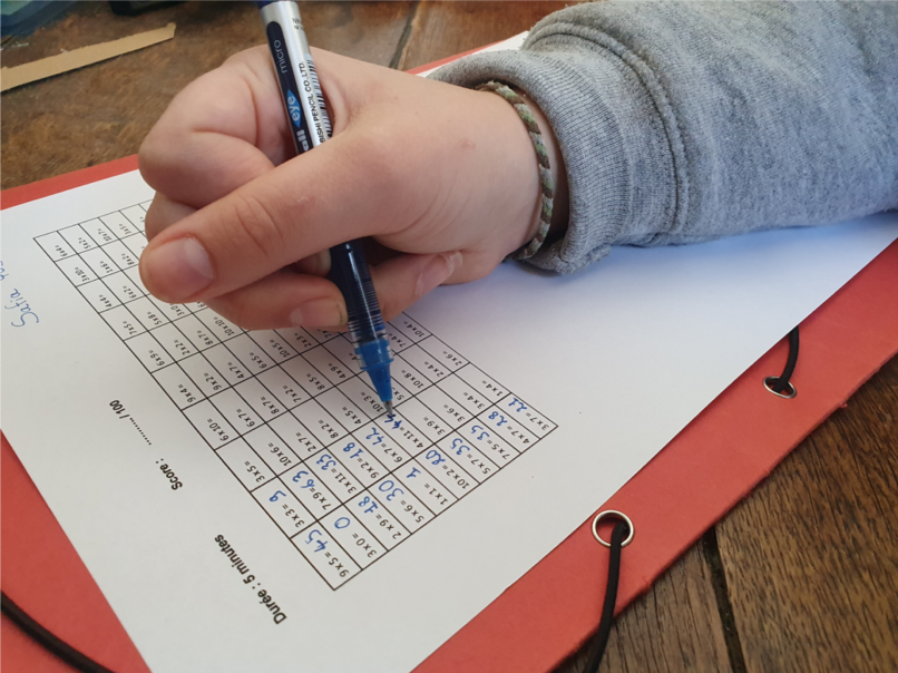 Bataille des tables de multiplication à l’occasion de la semaine des mathématiques au collège Ernest Renan